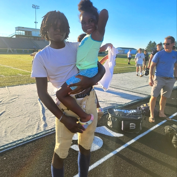 Meet your Posher, LaTricia - Picture 4 of 16